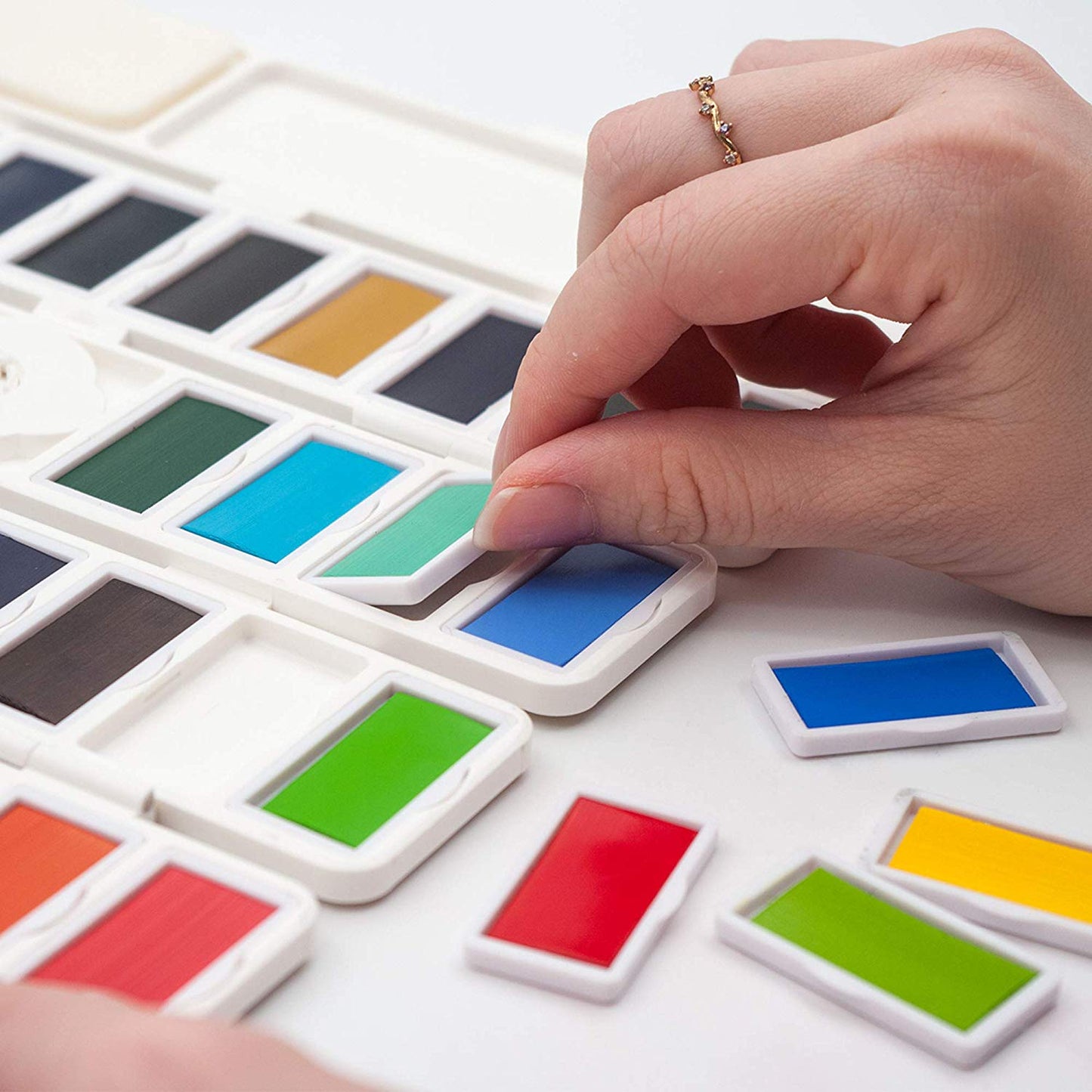 Different colours from the Pencilmarch watercolour paint travel set with 38 colours and an aqua brush - Stationery Island